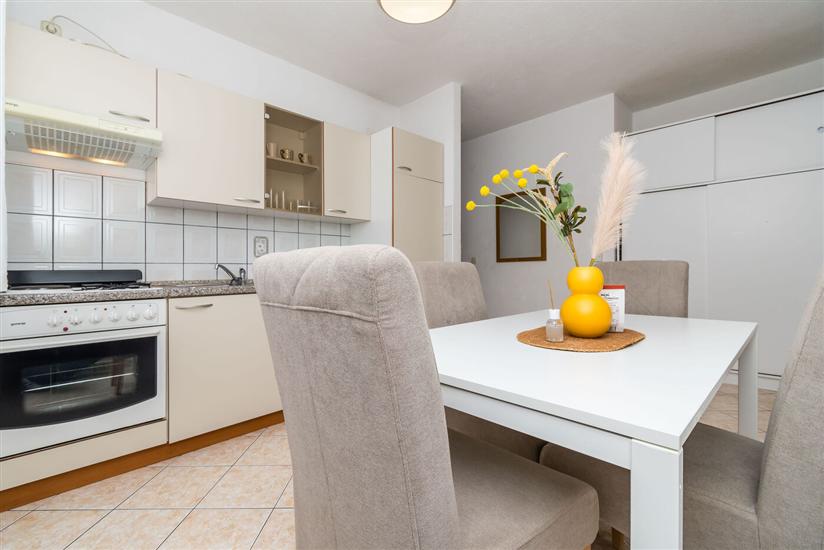 Apartment A2, for 3 persons