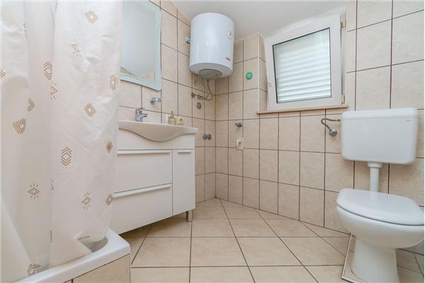 Apartment A4, for 4 persons