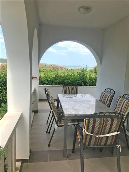 Apartment A1, for 5 persons