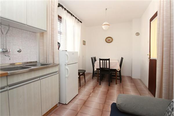 Apartment A4, for 4 persons