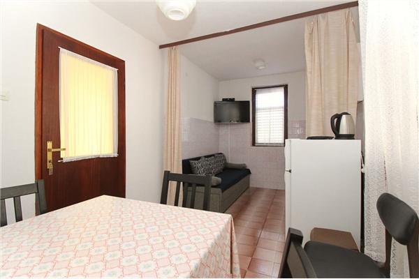 Apartment A4, for 4 persons