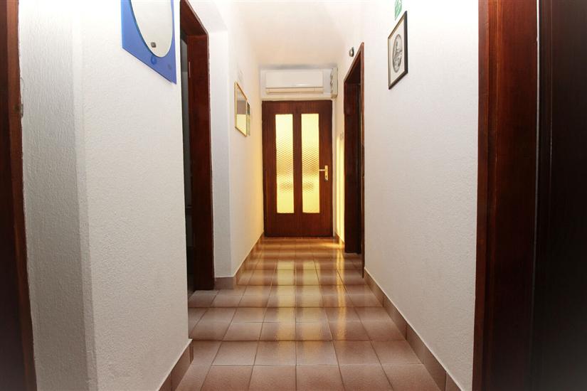 Apartment A4, for 4 persons