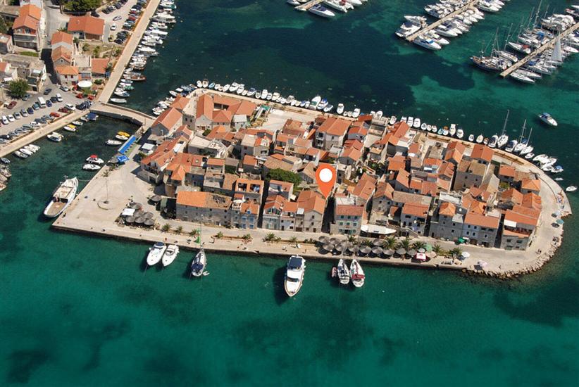 Apartments Nautical Nest