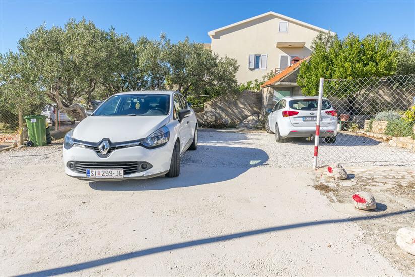 Apartmaji in Soba Milka-Jere