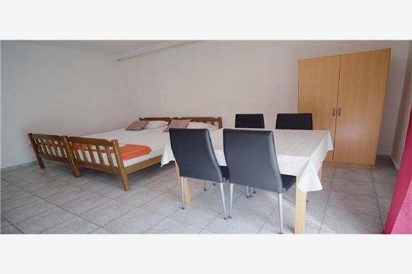 Apartment A2, for 4 persons