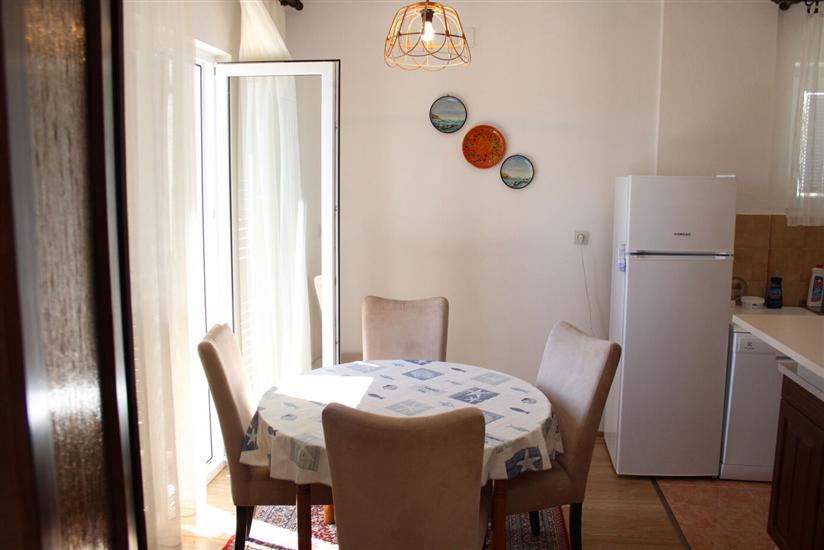 Appartamento A4, per 8 persone