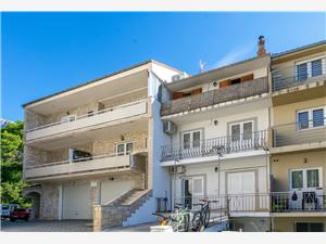 Apartman Vela Podgora, Kvadratura 45,00 m2, Zračna udaljenost od centra mjesta 500 m