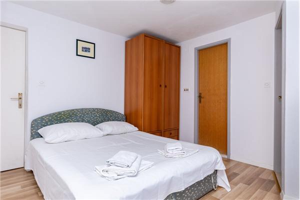 Apartment A4, for 3 persons