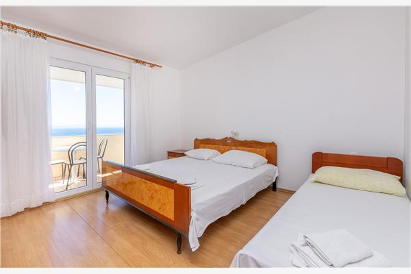 Apartment A5, for 5 persons