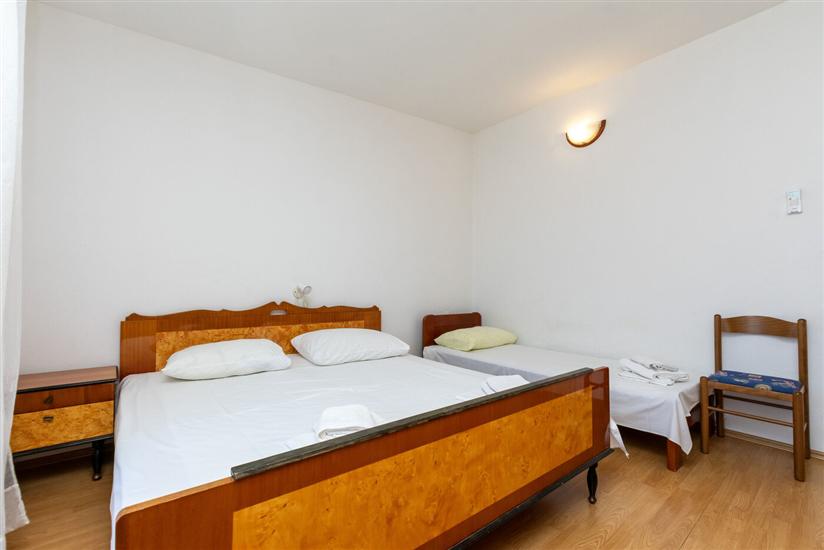 Apartment A5, for 5 persons