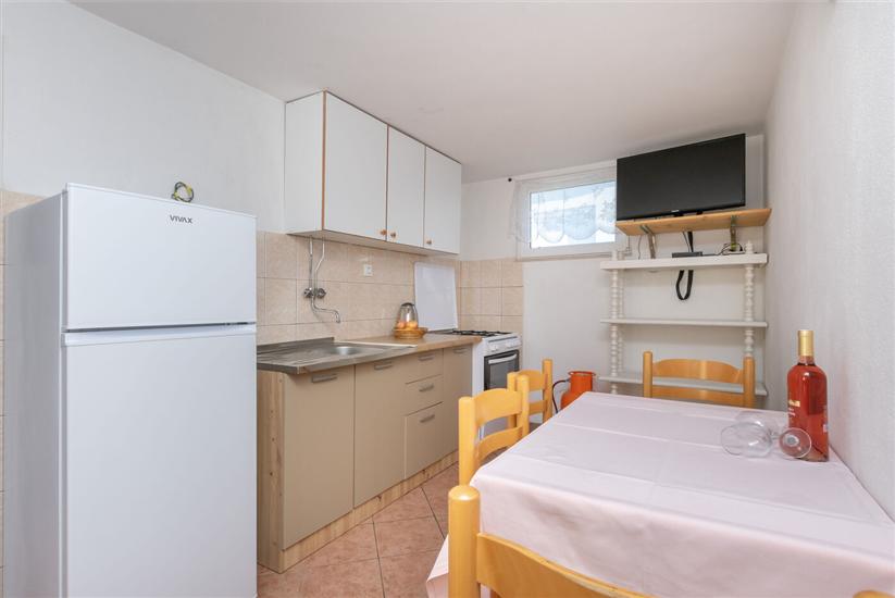 Apartment A5, for 5 persons