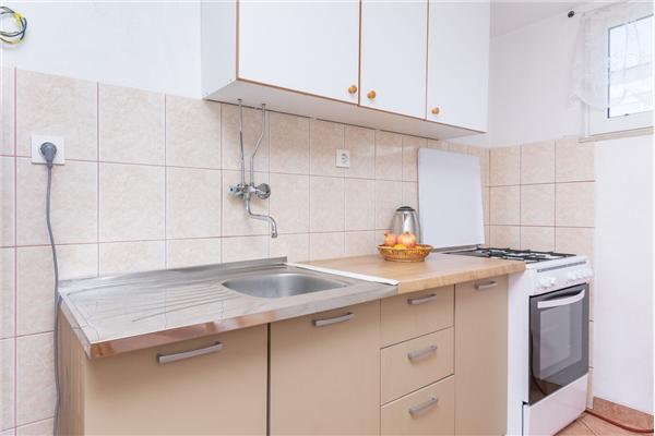 Apartment A5, for 5 persons