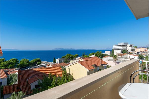 Apartment A5, for 5 persons