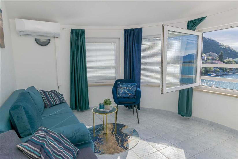 Apartment A4, for 4 persons