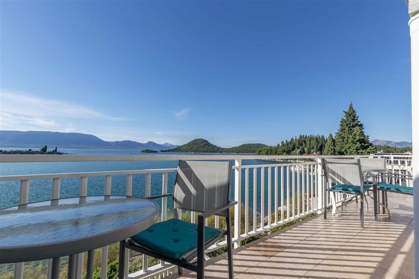 Apartment A5, for 5 persons