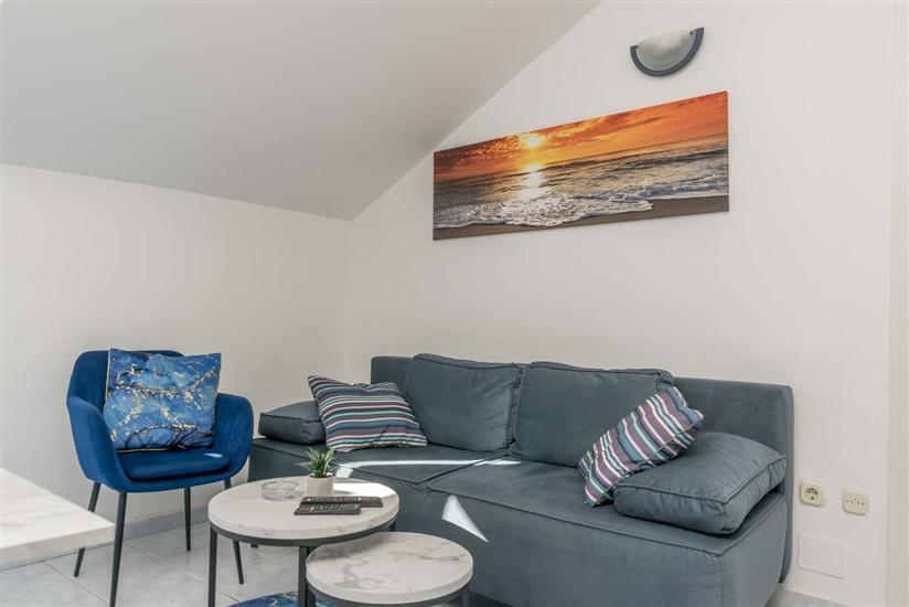 Apartment A5, for 5 persons