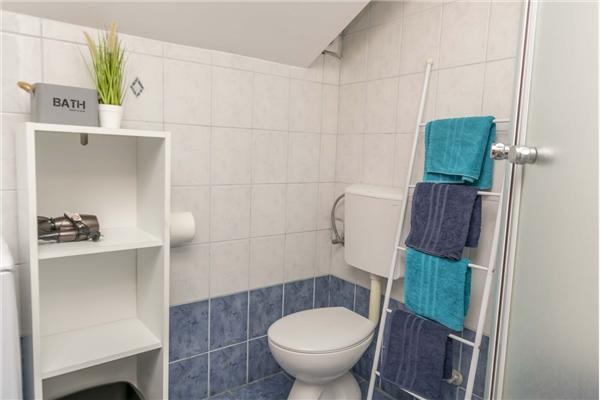 Apartment A5, for 5 persons