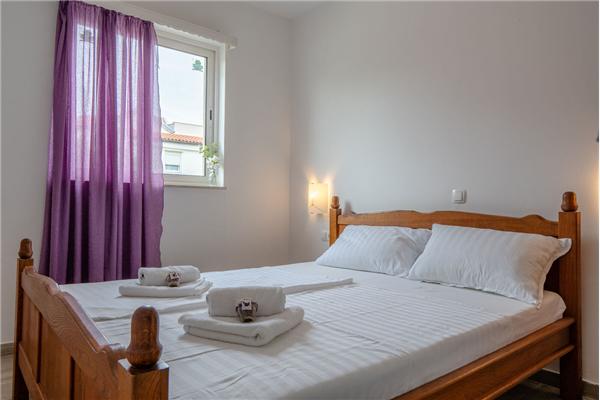 Hiša K1, na 12 osebe