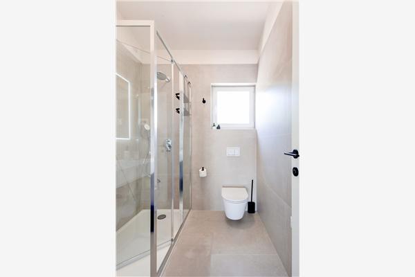 Kuća K1, za 5 osoba/e