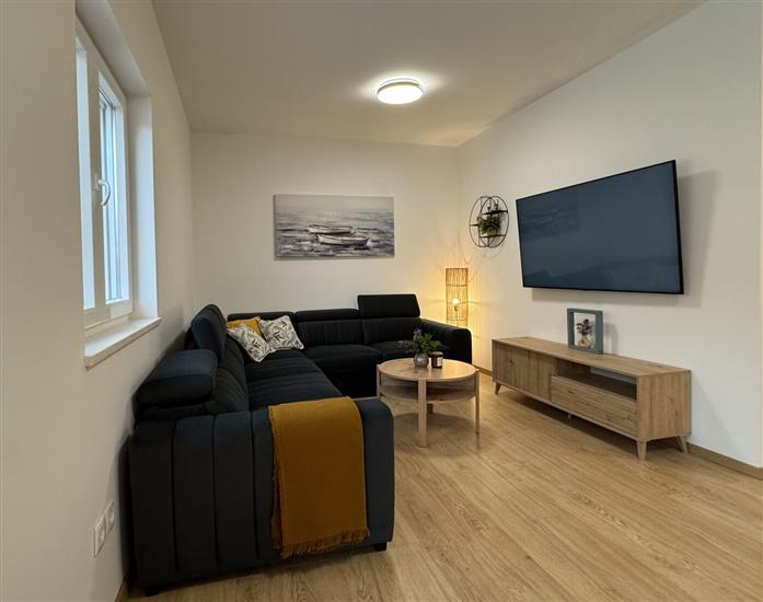 House K1, for 8 persons