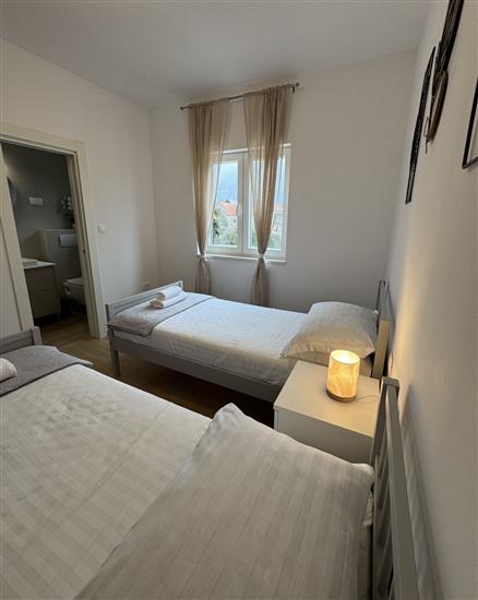 House K1, for 8 persons