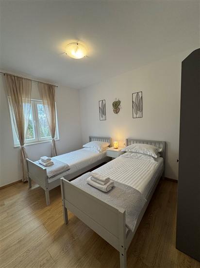 House K1, for 8 persons