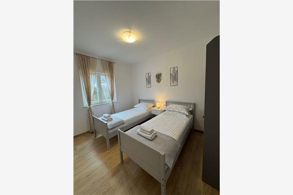 House K1, for 8 persons