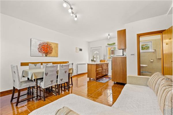 Apartment A1, for 6 persons