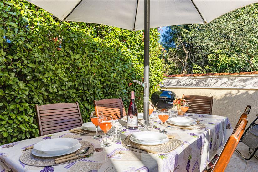 Apartment A1, for 6 persons