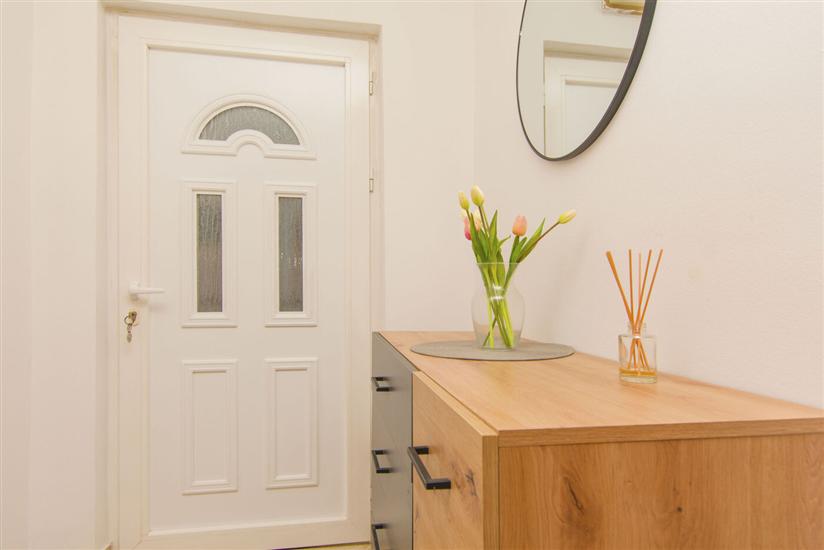 Hiša K1, na 6 osebe