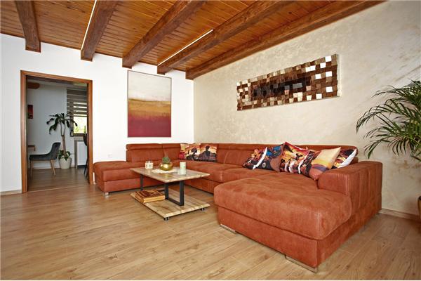 Kuća K1, za 10 osoba/e