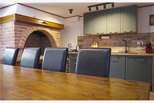 Kuća K1, za 10 osoba/e