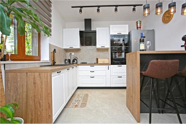 Kuća K1, za 10 osoba/e