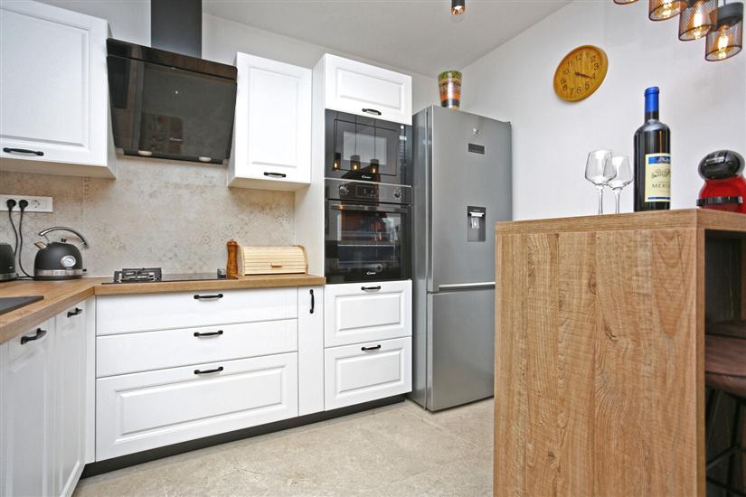 Kuća K1, za 10 osoba/e