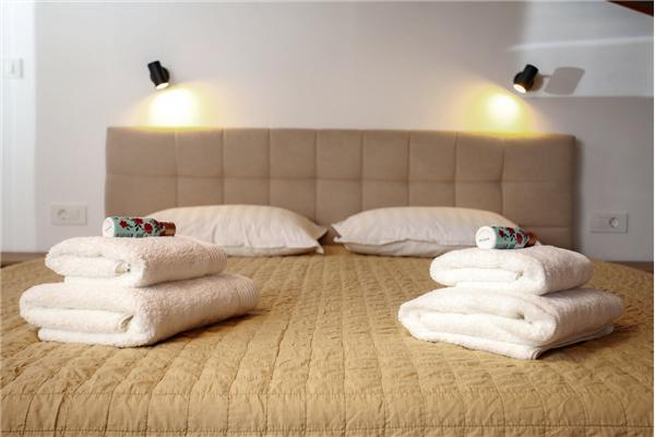 Kuća K1, za 10 osoba/e