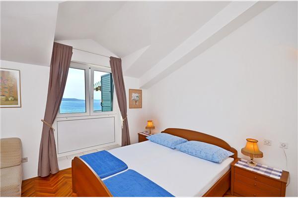 Apartment A1, for 5 persons