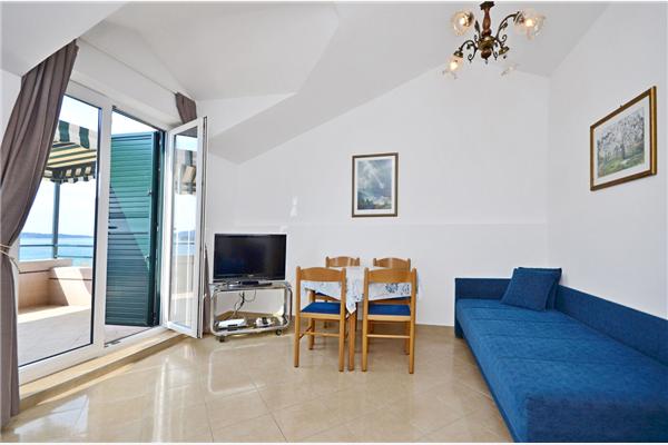 Apartment A1, for 5 persons