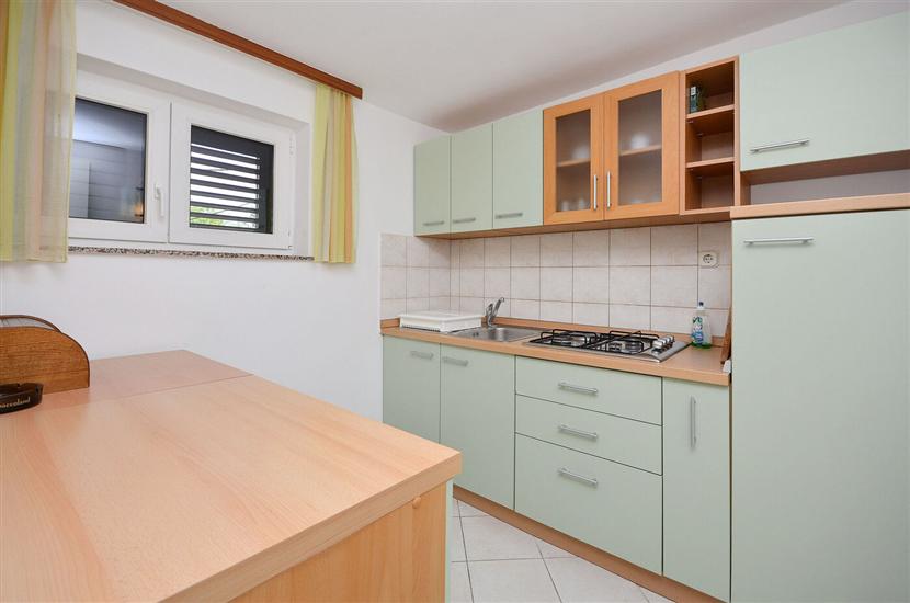 Apartment A4, for 5 persons