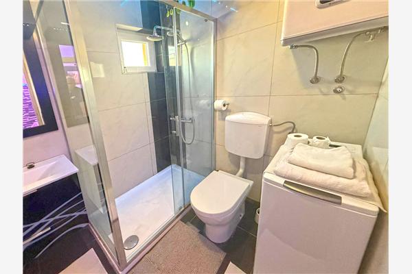 Apartman A2, na 5 osebe