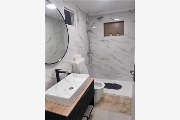 Kuća K1, za 6 osoba/e