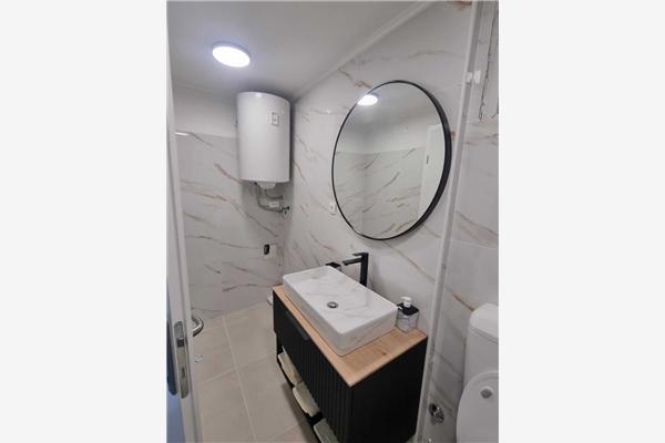 Kuća K1, za 6 osoba/e