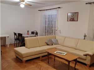 Apartmaj Marin Tisno - otok Murter, Kvadratura 30,00 m2, Oddaljenost od morja 50 m, Oddaljenost od centra 200 m