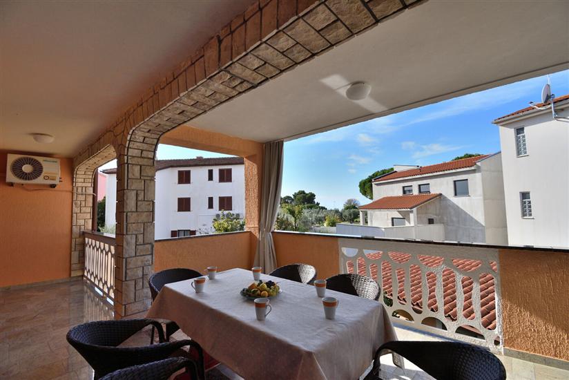 Appartement A4, pour 6 personnes