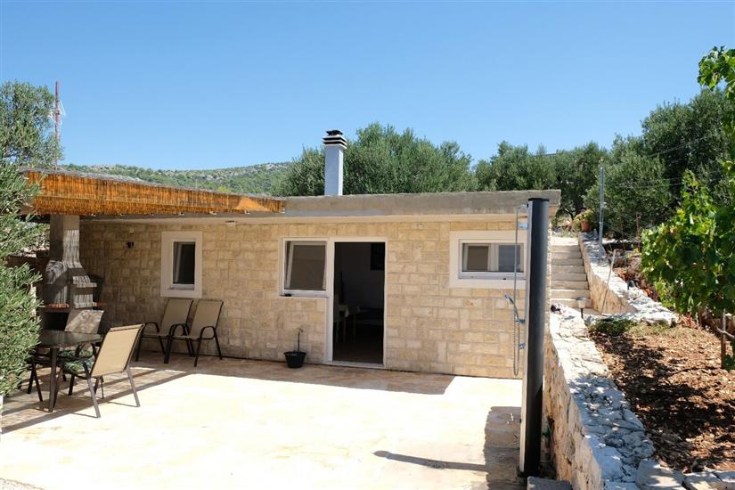 Hiša Robinson house