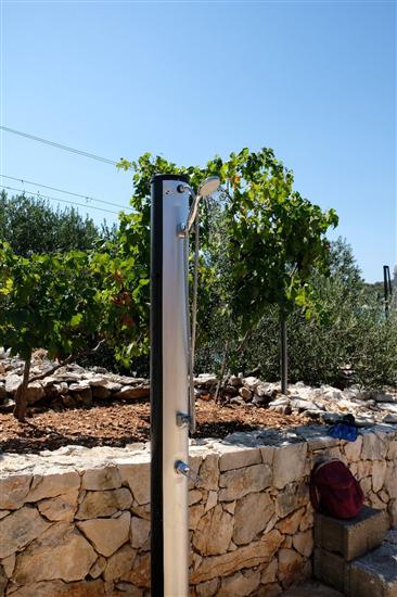 Hiša Robinson house