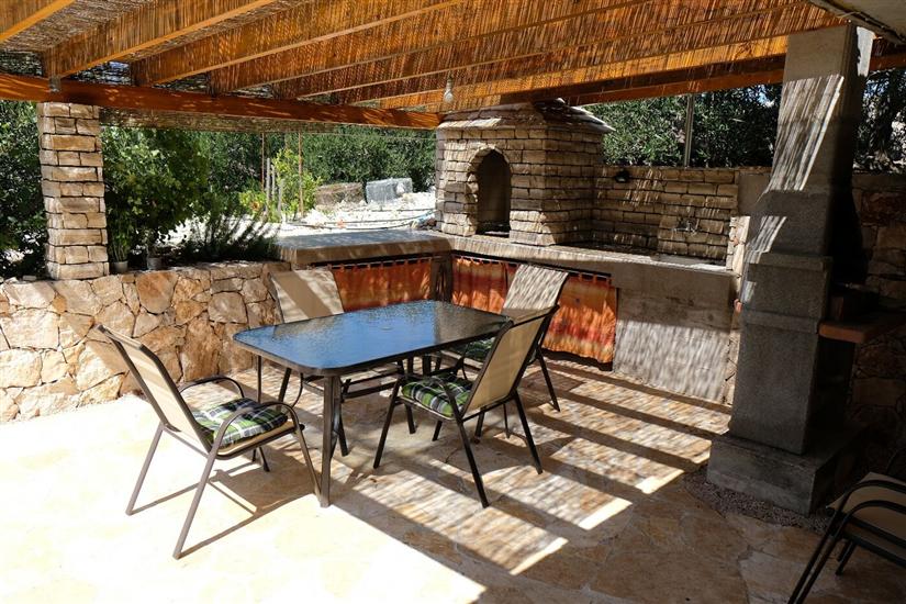 Hiša Robinson house