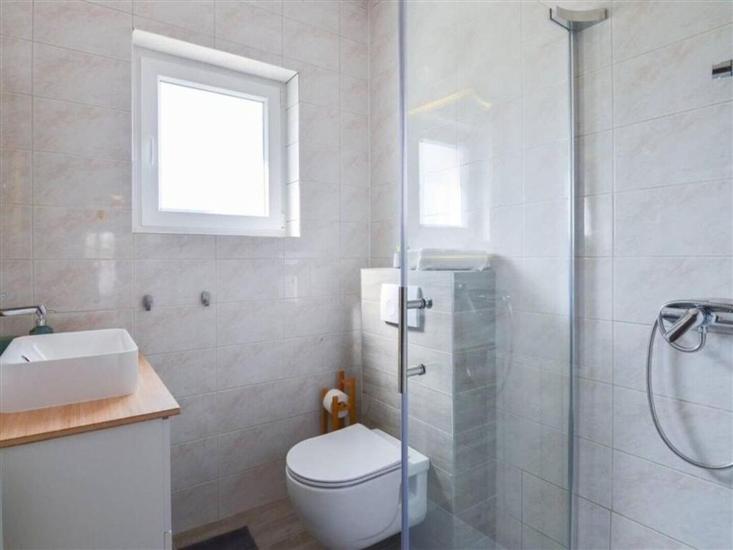 Apartment A1, for 8 persons