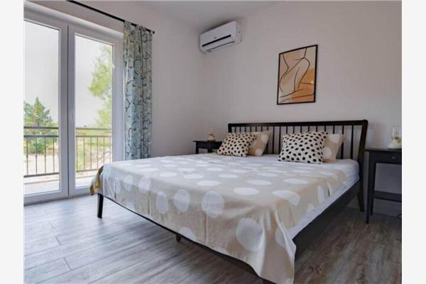 Apartment A1, for 8 persons