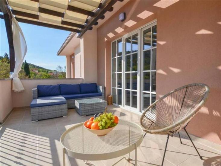 Apartment A1, for 8 persons