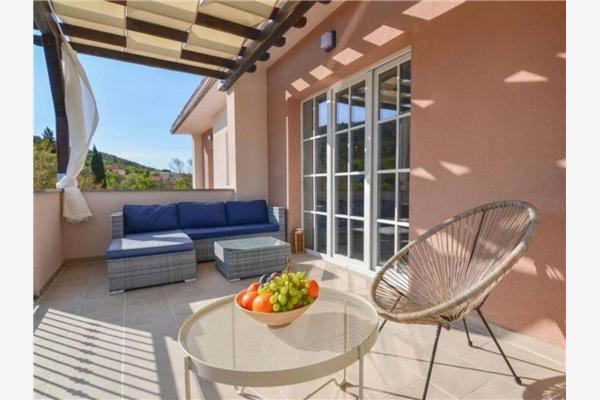 Apartment A1, for 8 persons